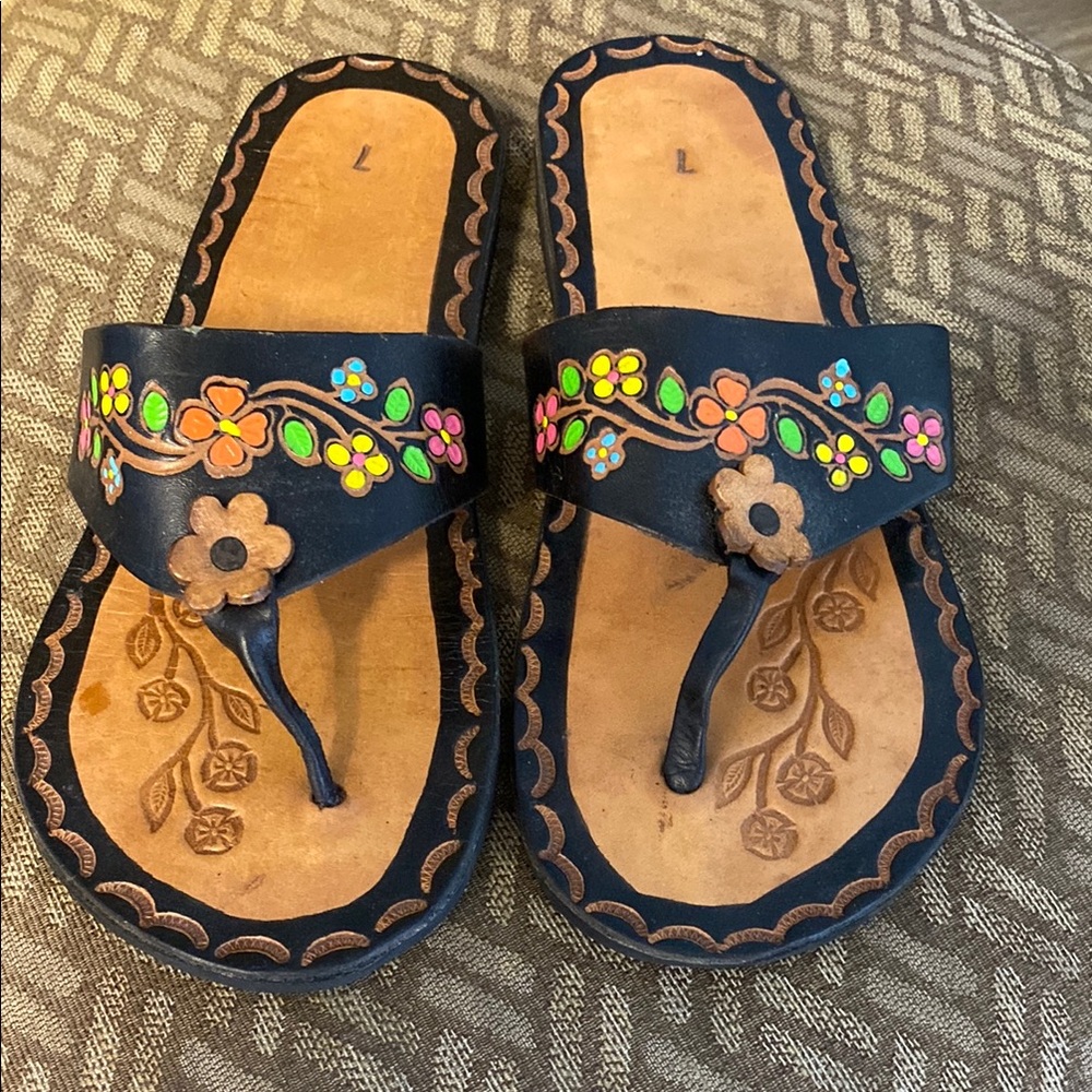 New Floral Embellished handmade leather sandals - Picture 3 of 5